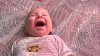 2 hónapos Bálint baba első kacaja / first laugh of a two months old baby