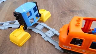 Поезда Мультики про Машинки Игрушки Город машинок 293 Сюрприз на дороге Мультфильмы Лего для детей