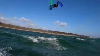 Gusty and Choppy Big Air // Kite session