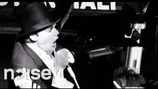 The Hives - "Come On" & "Try It Again," live in New York