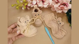 Sapatinho de crochê fácil de fazer/Easy and quick to weave baby shoes