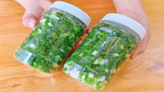 save shallots, life hacks Put the shallots in jars and store them for a year, just like fresh ones