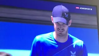 Haha kid steal the show at the Australian Open with Andy Murray’s first attendance,in 3years ￼