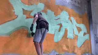 Граффити в г.Йошкар-Ола. Забомбил в большой заброшке в центре города.cosm176.msr crew.danydarkbeats