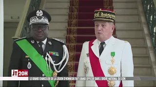 Le général d'armée Benoît Puga élevé au rang de grand officier dans l'ordre national du lion