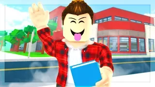 Roblox High School - MY FIRST DAY OF SCHOOL! GETTING IN TROUBLE!! (Roblox Roleplay)