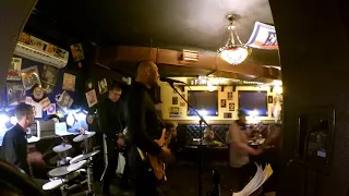 Руки вверх в г.Улан-Удэ Harat's PUB(Под небом)