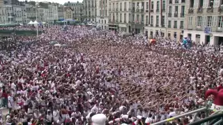 The Biggest Flash Mob ever of Lady Gaga in the Bayonne's festivals in France 2011