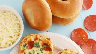 Easy Mini Bagel Pizzas Recipe