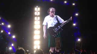 AC/DC Angus Young Insane Guitar Solo Leipzig Live