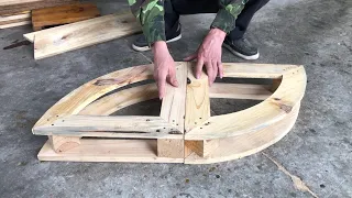 Upcycled Pallet Chair - Unique and Creative Idea in Designing Wave Shaped Chairs made from Pallets