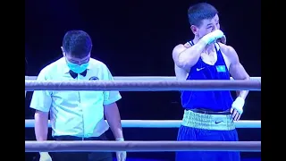 Казахстанский боксер со скандалом проиграл узбеку бой за «золото» чемпионата Азии