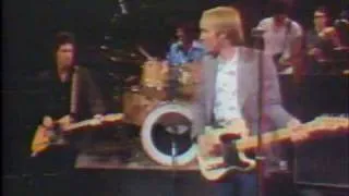 Tom Petty with Tom Snyder 1981 part 1 of 3 - performing "Old Kings Road"