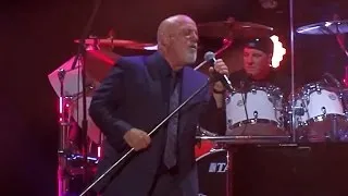 Billy Joel Sings 'Uptown Girl' to Christie Brinkley in Concert