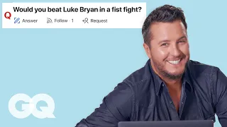 Luke Bryan Replies to Fans on the Internet | Actually Me | GQ