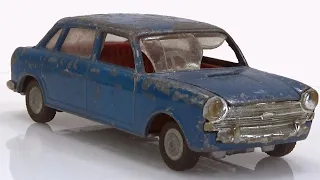 Austin 1800 renovation of the Triang Spot-On model no. 286. Year of production 1965. Scale 1:42.