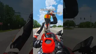 It’s that easy 🫶🏻 recorded with @insta360 X3. #bikergirl #biker #aprilia #motorcycle