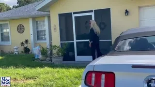 Dog the Bounty Hunter bangs on Brian Laundrie's door