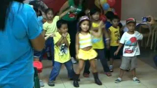 dance gangnam style yana..