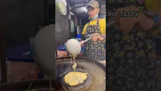 Amazing!! This Chef Master Fries lots of Eggs in Bangkok #shorts