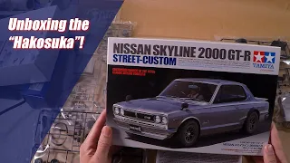Unboxing the Tamiya Nissan Skyline 2000GT-R KPGC10 Street Custom Model Kit. Hakosuka Skyline!