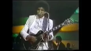 The Jackson 5 - Tito Solo Guitar live in Mexico 1975
