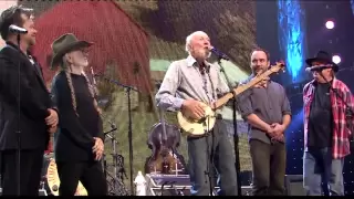 Pete Seeger  - This Land is Your Land (Live at Farm Aid 2013)