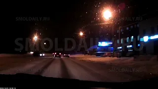 Момент ДТП на улице Свердлова в Смоленске