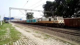 12557 Sapt Kranti SF Express (Muzaffarpur - Anand Vihar)