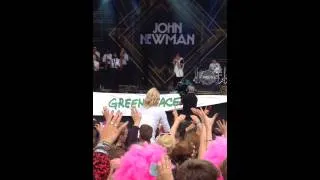 John Newman - Love me again - Glastonbury 2014