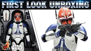 Hot Toys Captain Vaughn Star Wars The Clone Wars Figure Unboxing | First Look