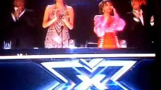 Justin Bieber Singing Santa Claus Is Coming To Town in the X Factor  22/12/2011