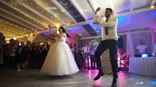 Caci és Ákos - Wedding First Dance, Surprise Mash-up