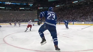 Travis Dermott blows a tire, treks to the bench