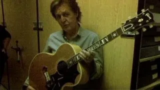 Paul McCartney visits Graceland for the very first time