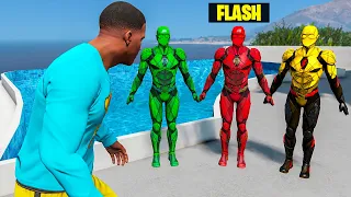 PEGUEI TODAS AS ROUPAS DO FLASH NO GTA 5!!!