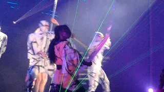 Britney Spears Live in Amneville Femme Fatale Tour Toxic HD FRONT ROW