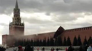 Ураган в Москве, три зубца сломались из-за сильного ветра до 25 м/с. #катаклизмы #ураган #москва