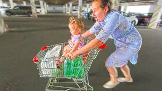 OUR MOST UNUSUAL TRIP TO THE GROCERY STORE!!!