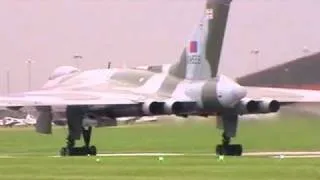 Vulcan Bomber XH558 Coventry Airshow Help for Hero's 26 September 2010 Filmed by David Ward (Minta )