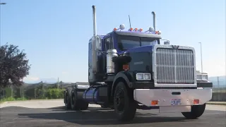 Italeri 1:24 Classic Western Star 4964 (Full Build Video)