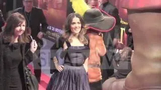 Salma Hayek and Antonio Banderas at the premiere of "Puss in Boots" in Paris