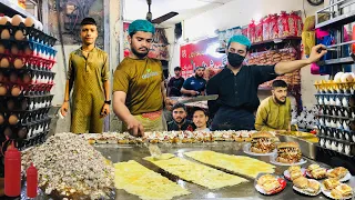 BEST STREET FOOD IN LAHORE PAKISTAN |  FAMOUS STREET FOODS VIDEOS