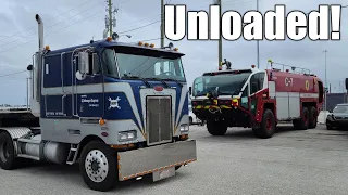 Oshkosh Striker 3000 Unloaded In Florida By Cabover Peterbilt