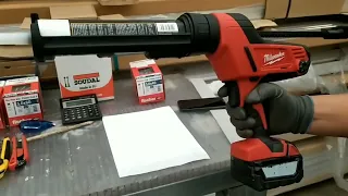 Milwaukee M18 pistola silicone