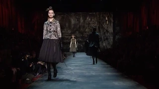 Marc Jacobs Fall/Winter 2015 Runway Show