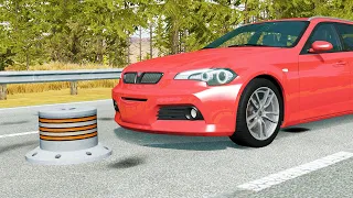 Mobil vs Bollard - BeamNG Drive