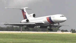 TUPOLEV TU-154 M landing