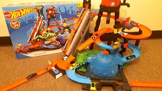 Hot Wheels Ultimate Gator Car Wash Color Shifters City Playset with Swirling Whirlpool Crazy Track