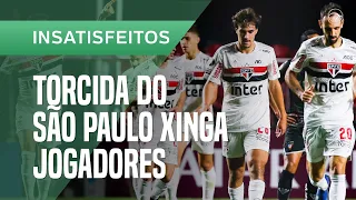 Torcedores do São Paulo xingam jogadores em embarque do time